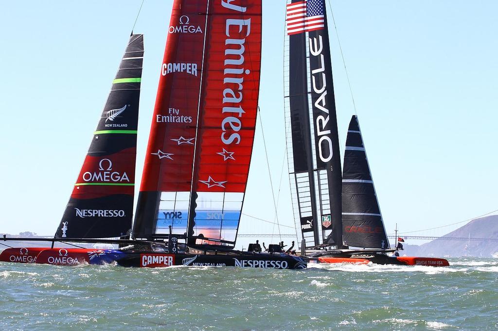  America’s Cup Day 8 San Francisco. Emirates Team NZ leads Oracle Team USA around Mark 4 in Race 11 © Richard Gladwell www.photosport.co.nz
